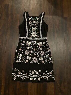 Chelsea & Violet Beaded Embellished Mini Dress Black Floral Size 4